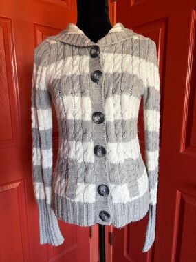 Aeropostale 6 Button Hooded Sweater - Gray & Cream - Size L